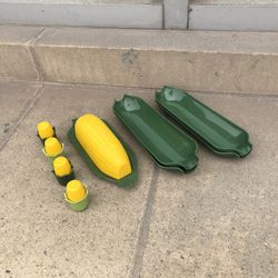 Kitschy Corn-on-the-cob BBQ Set by Royal