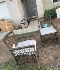 What's going on brand new inside the box patio chair set patio chairs patio furniture outdoor furniture ☑️🆕✅