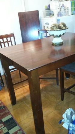 (Reduced) Beautiful dark brown dining table