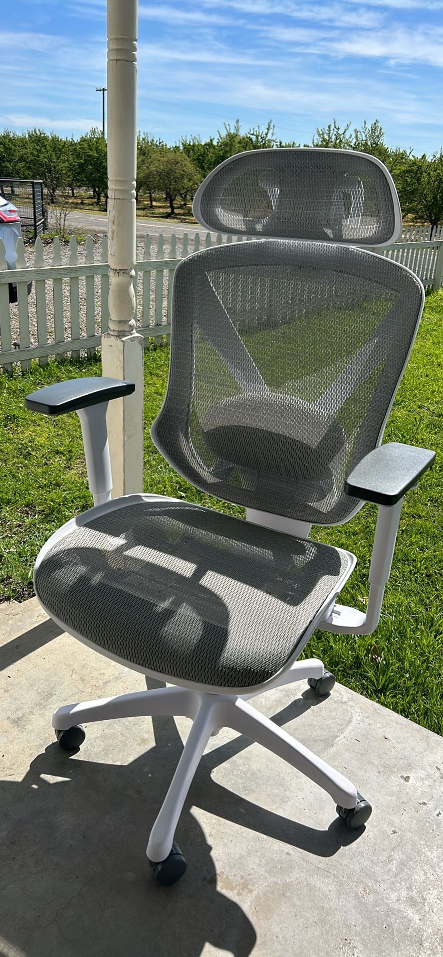 DEXLEY White And Grey Mesh Desk Chair 