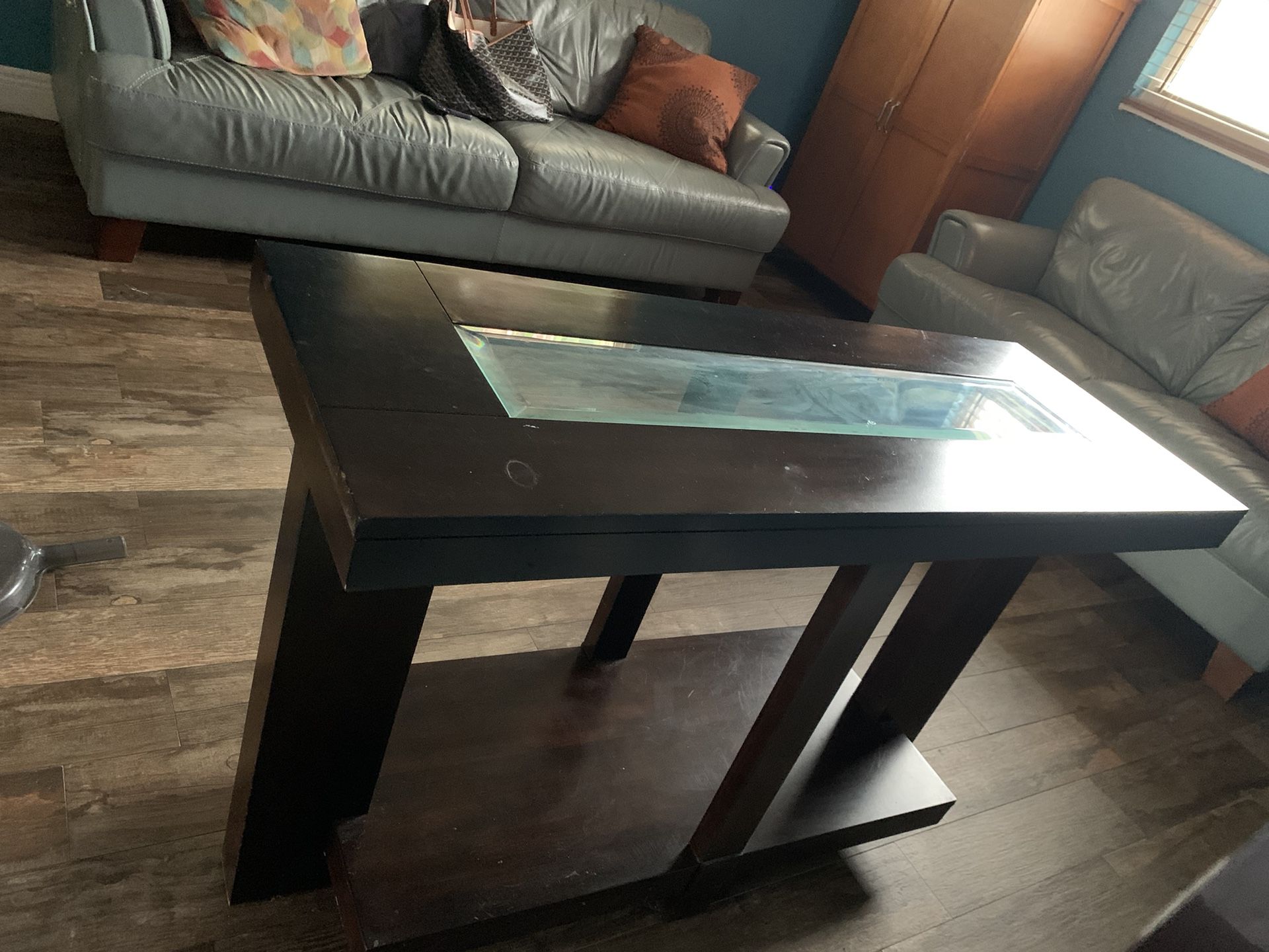 Entrance Table