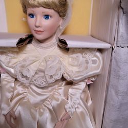 Ashton-Drake Lisa Wedding Porcelain Doll from the "From This Day Forward Can Meet Or pick up on Thursday,  Friday, Or Saturday