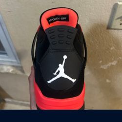 Jordan 4s Retro