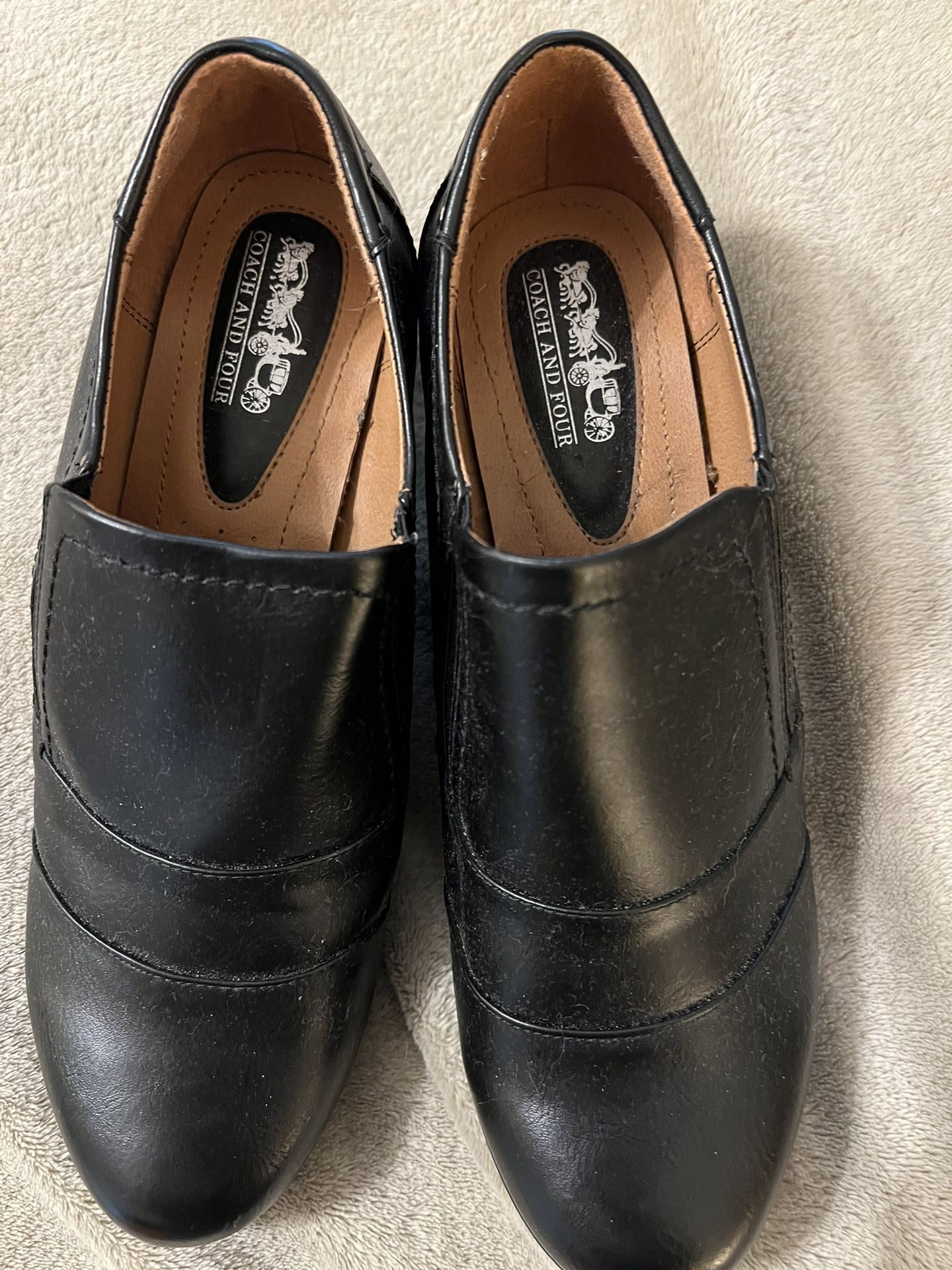 Like NEW DSW Coach And Four Slip on Ankle Boots 8.5