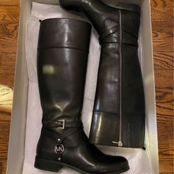 Michael Kors Boots 