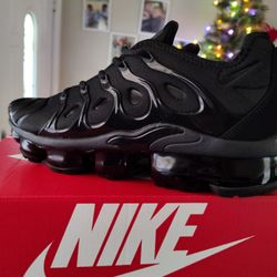 Nike Vapormax Men's 8/  8.5 / 9.5 / 10