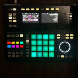 Native Instruments Maschine Studio