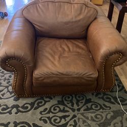 Leather Chair Must Sell Now Moving Need Gone Today Tuesday 