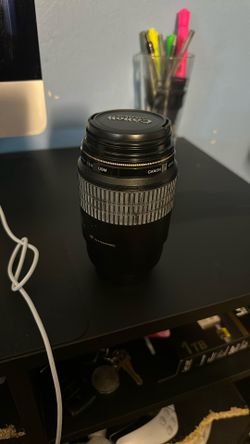 Canon Macro Lens EF 100mm 1:2.8 USM