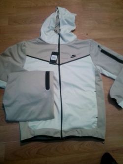 Nike Tek Track Suit