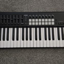Novation Keyboard Midi Controller