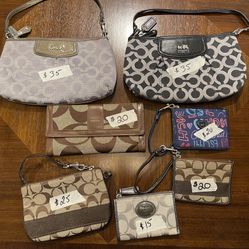 Wallets And Wristlets For Sale