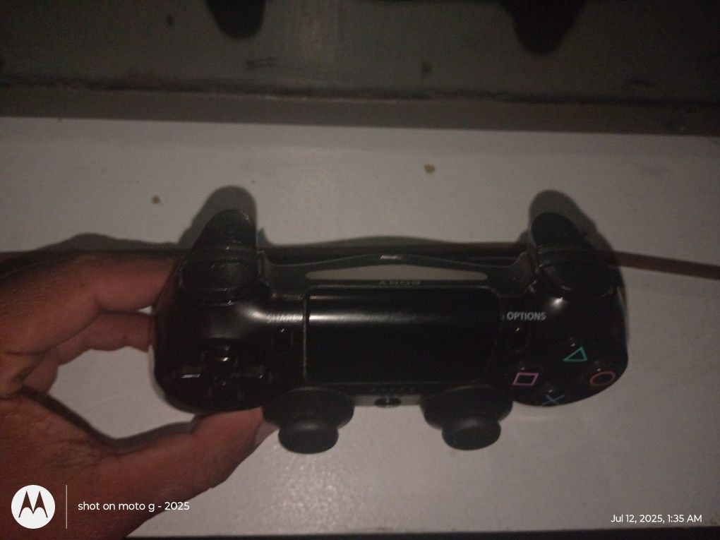 PS4 Controller