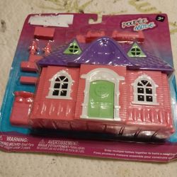Mini Doll House 
