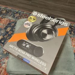 SteelSeries - Arctis Nova Pro Wireless Multi Gaming Headset for PC, PS5, PS4,