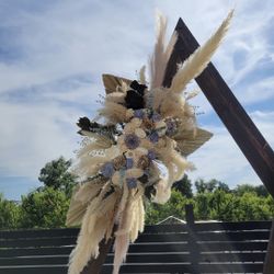 Wedding Arrangements 