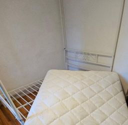 QUEEN CANOPY BED FRAME ONLY