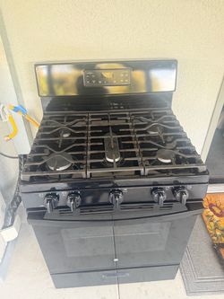 GE Black Freestanding Gas Range