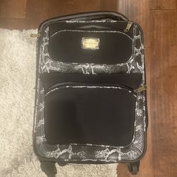 Adrienne Vittadini Carry On Luggage 