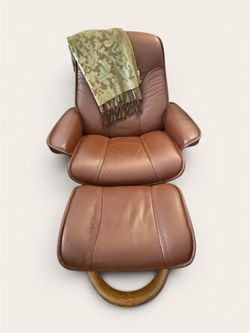 ⚡️Premium Authentic Brown Leather Recliner w. Ottoman