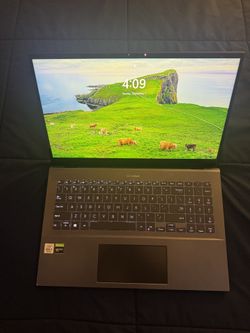 Asus Zenbook 15 inch Intel i7-10510u 16gb ram 1tb SSD Gaming Laptop