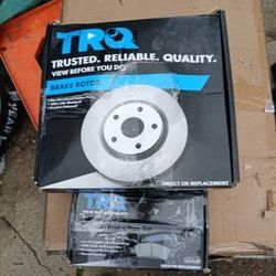 TRQ Front Rotors and Ceramic Brake BMW X3 320 228 328 335 435 428 430