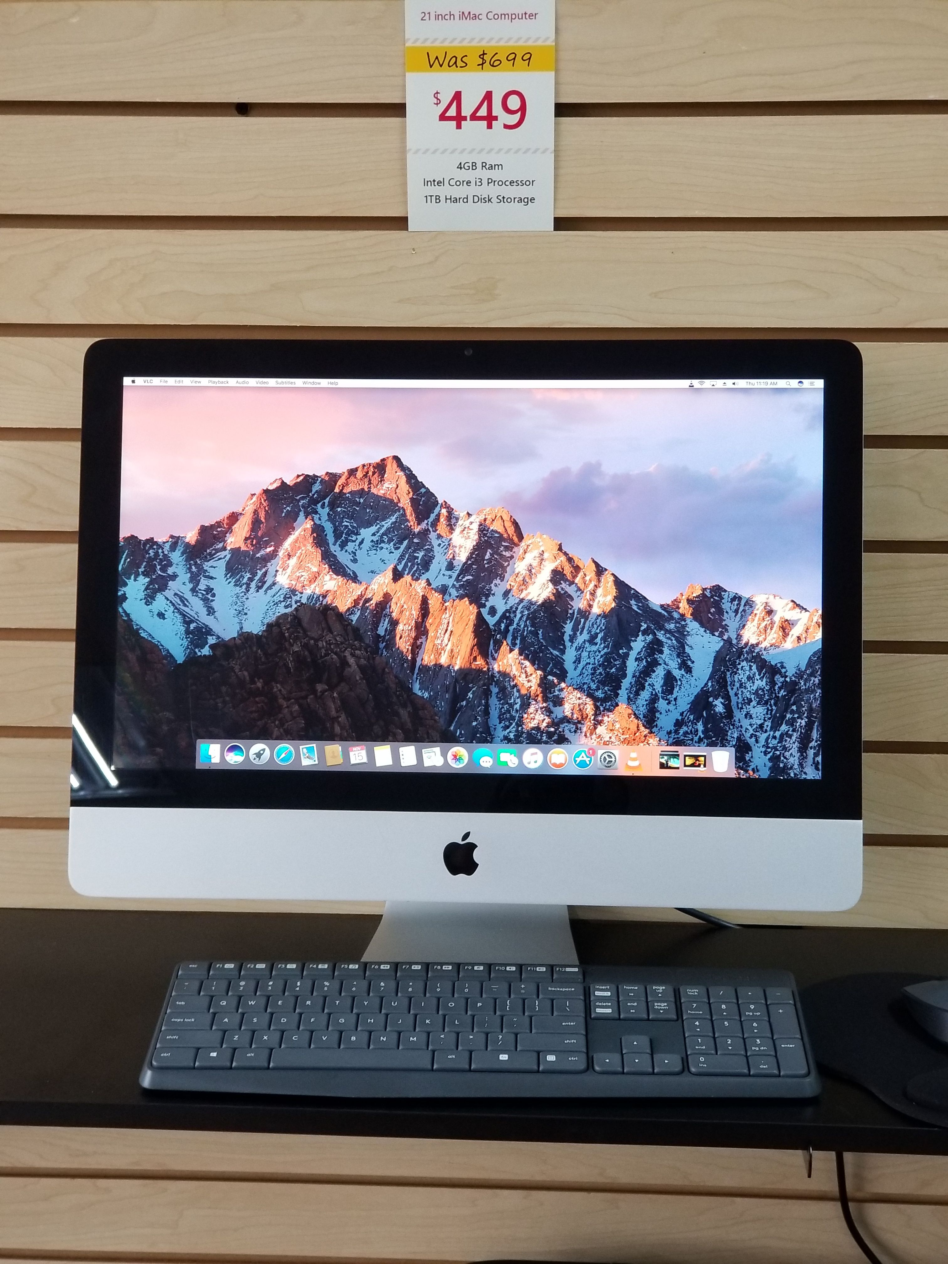 iMac 21 inches Apple Desktop Computer