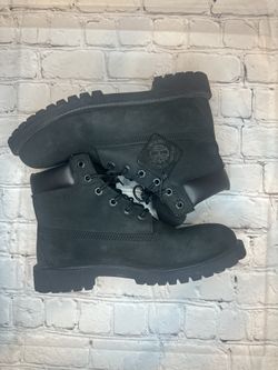 Black Timberlands