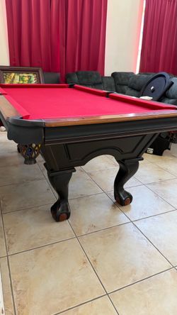 Brunswick Greenbriar II Pool Table – 8ft – Excellent Condition – Accessories Included