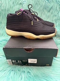 Jordan Future GG Low Women’s Sneakers - Black with Lime Sole 6.5Y