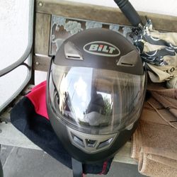 Bilt full face like new
