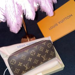 LV Women’s Wallet