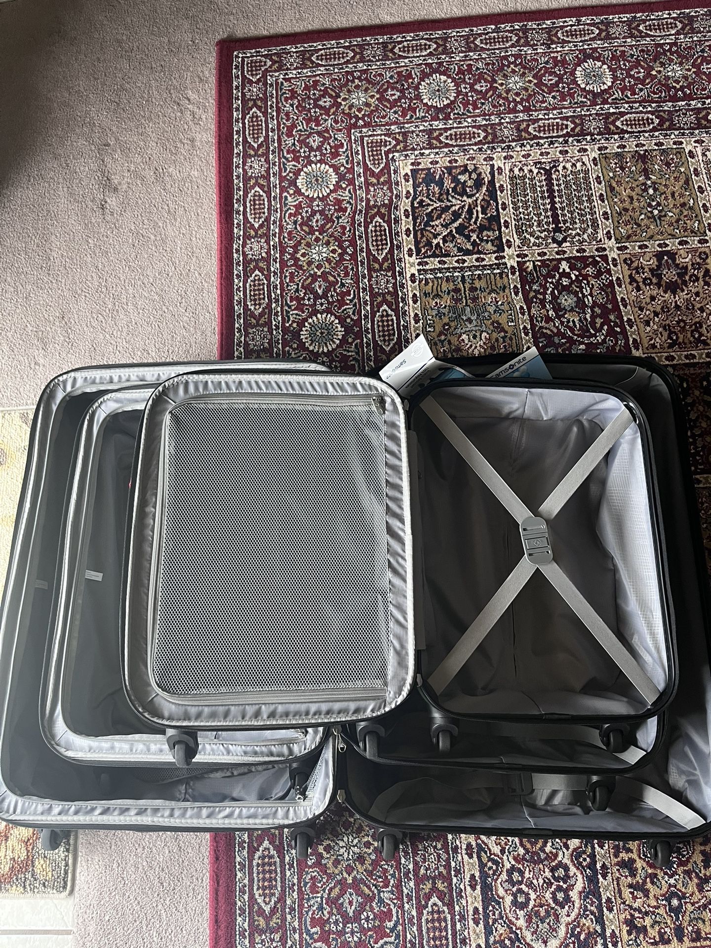 Forest Green Suitcase 3-piece Brand New