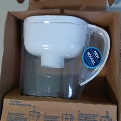 Brita 6-Cup Water Filter Pitcher - New/Open Box