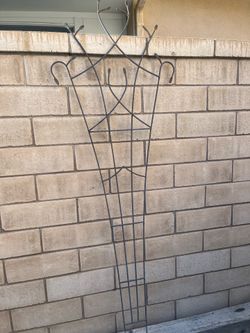 Metal trellis