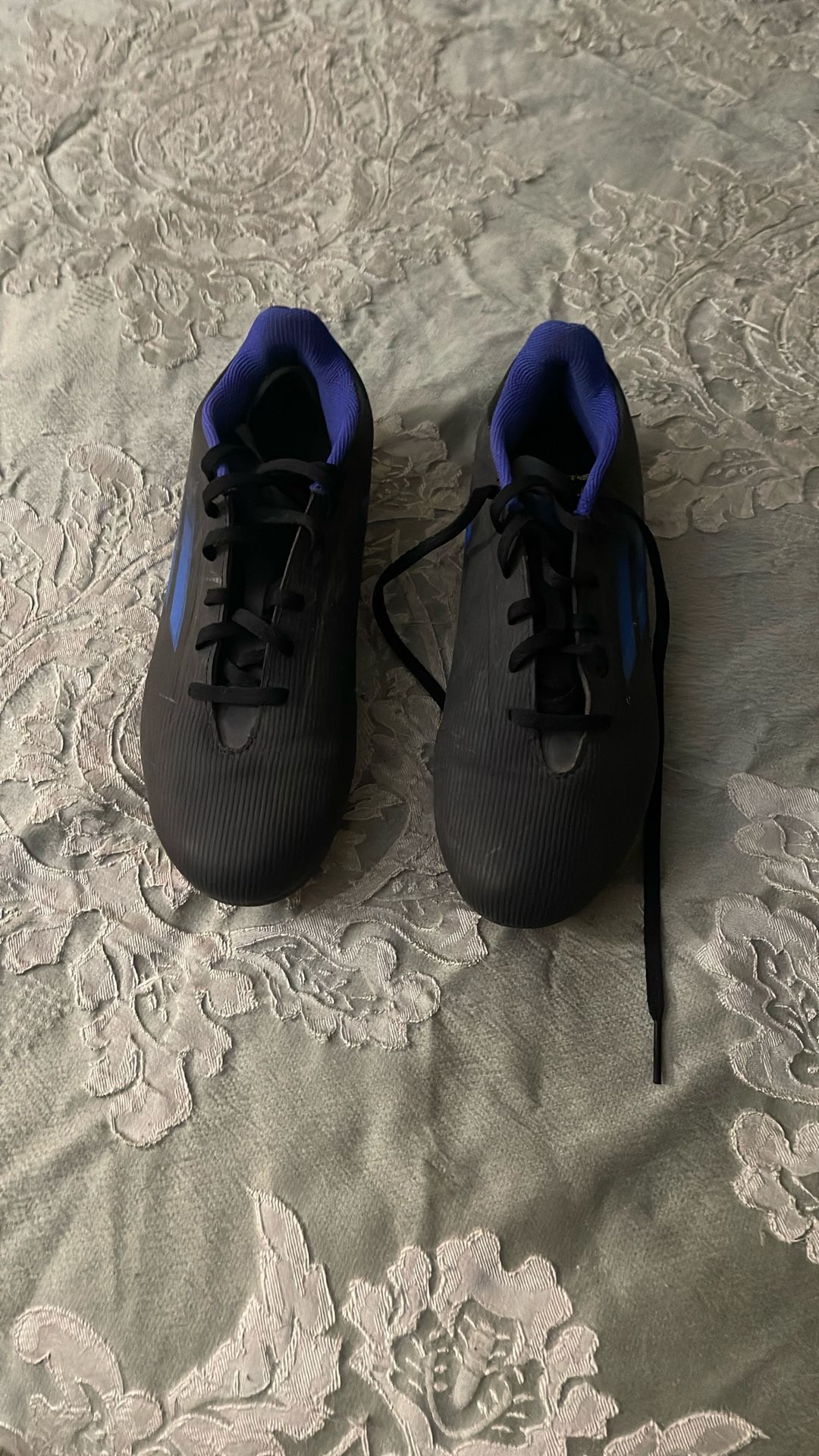 Men’s/Boys Adidas Cleats… Please Read Description