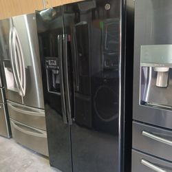 G/E refrigerator side by side everything works good 💯2️⃣ months warranty 📌