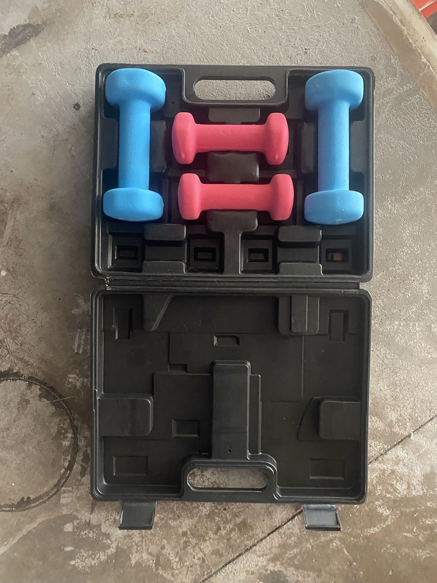 3 Lbs & 2lbs Dumbell Weights.