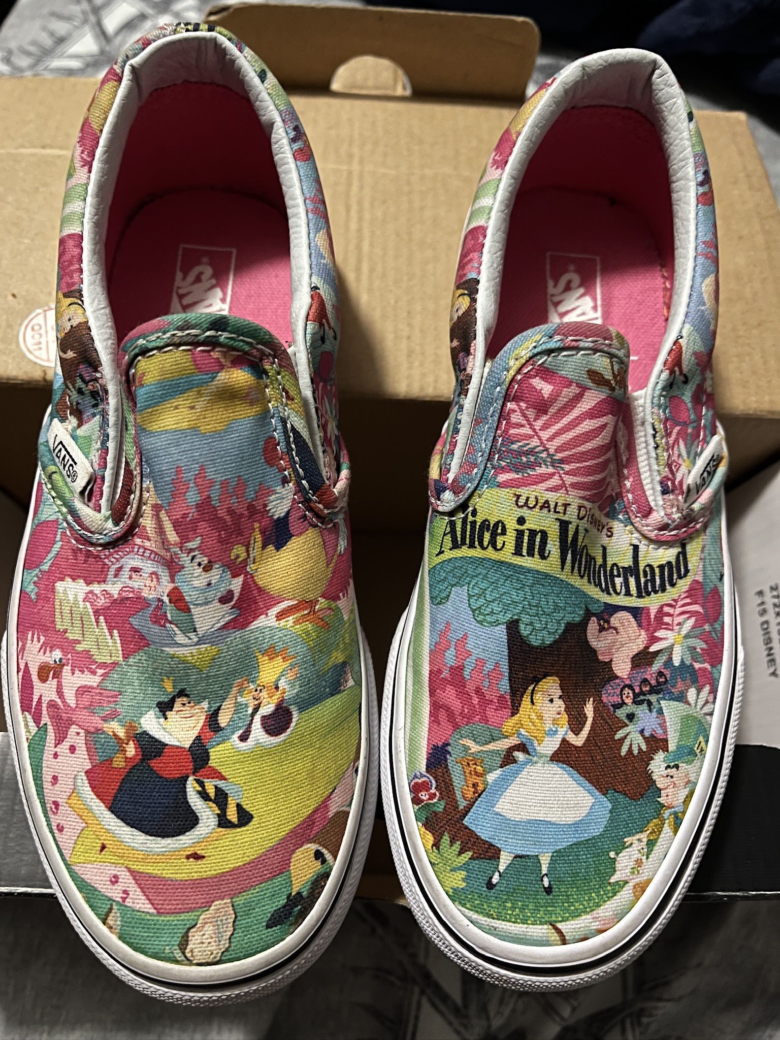 Vans Alice In Wonderland