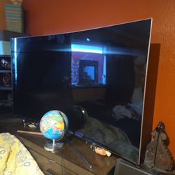 Samsung 70" curve Smart TV