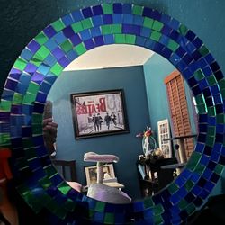 Cool Vintage Looking Mirror