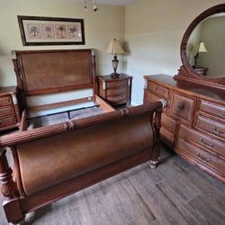 🛏️ Elegant Tropical Bedroom Set – Tommy Bahama Style – Premium Quality