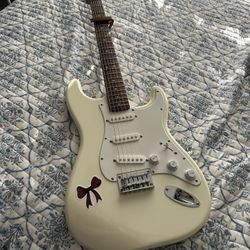 Squier by Fender Guitar w/Amp, Chord, Hook, Pedal 