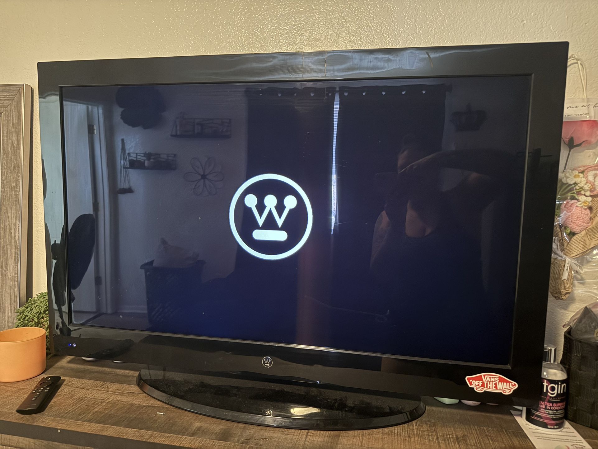 Flat Screen