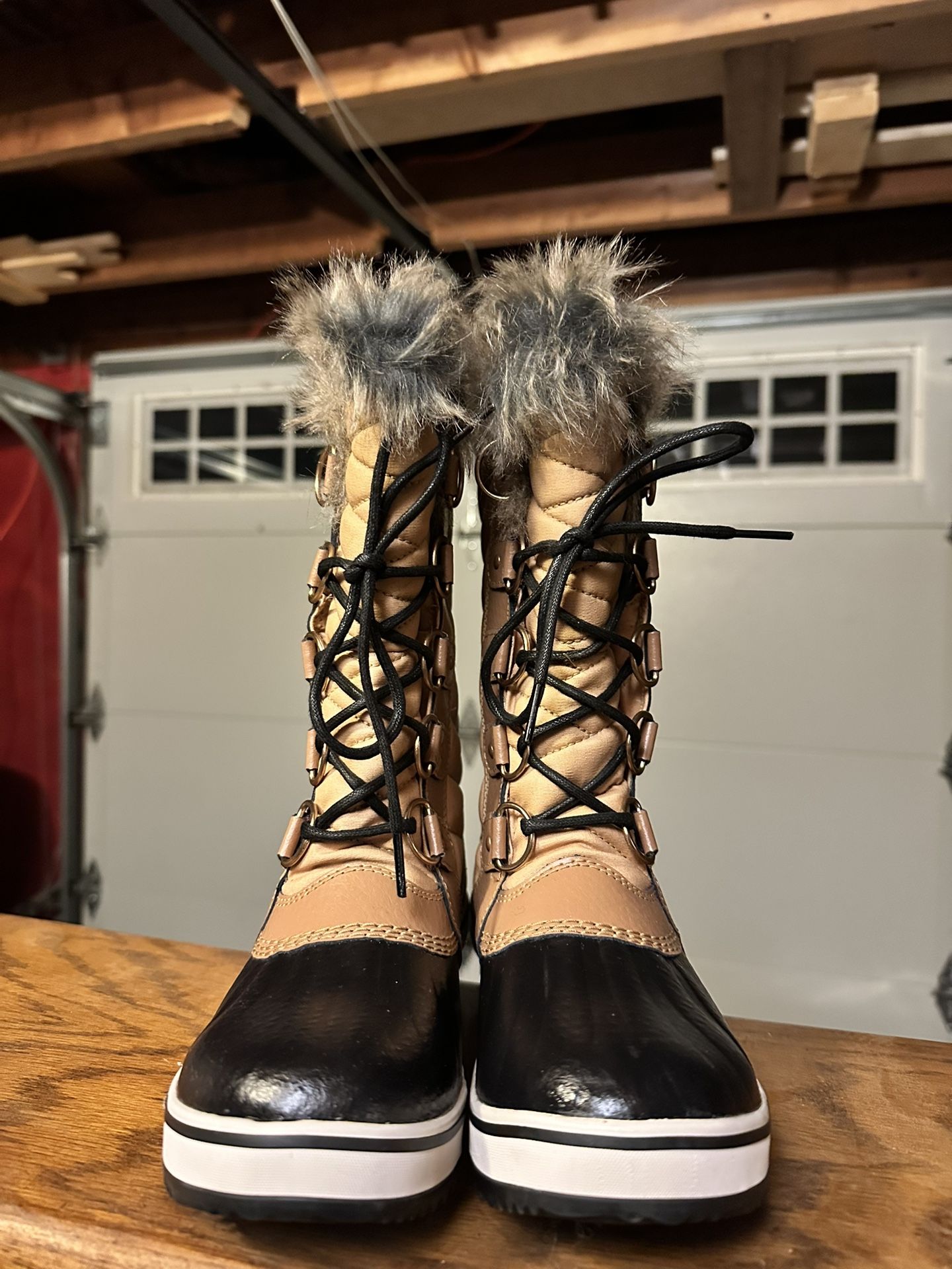SOREL Women’s Winter Boots – Size 6.5 | Waterproof | Faux Fur