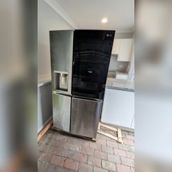 LG French Door Refrigerator, Black Stainless Smart with Ice Maker - Good – Martins Ferry, OH