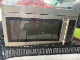 Above stove microwave