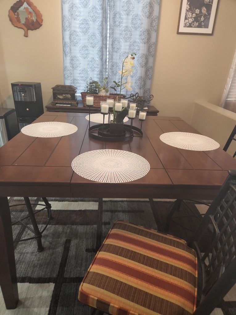 Dining Room Table And High Heavy Metal Chairs