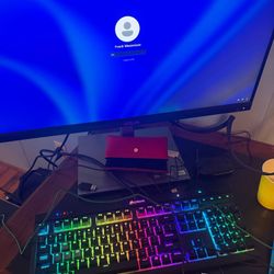 Gaming Computer With Curved Screen