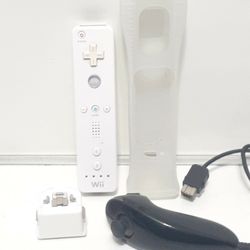 Wii Controller/Motion Plus Adapter/Nunchuk. Great Condition. Works Great/Tested 